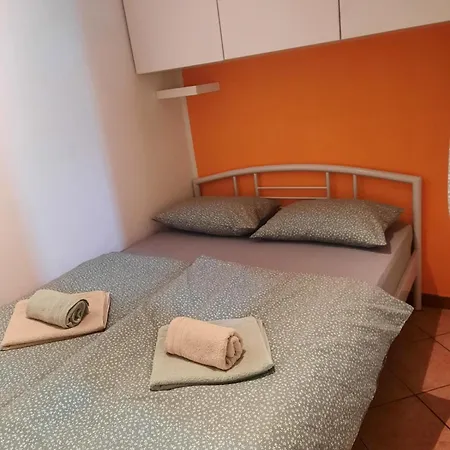 Suzi Apartment